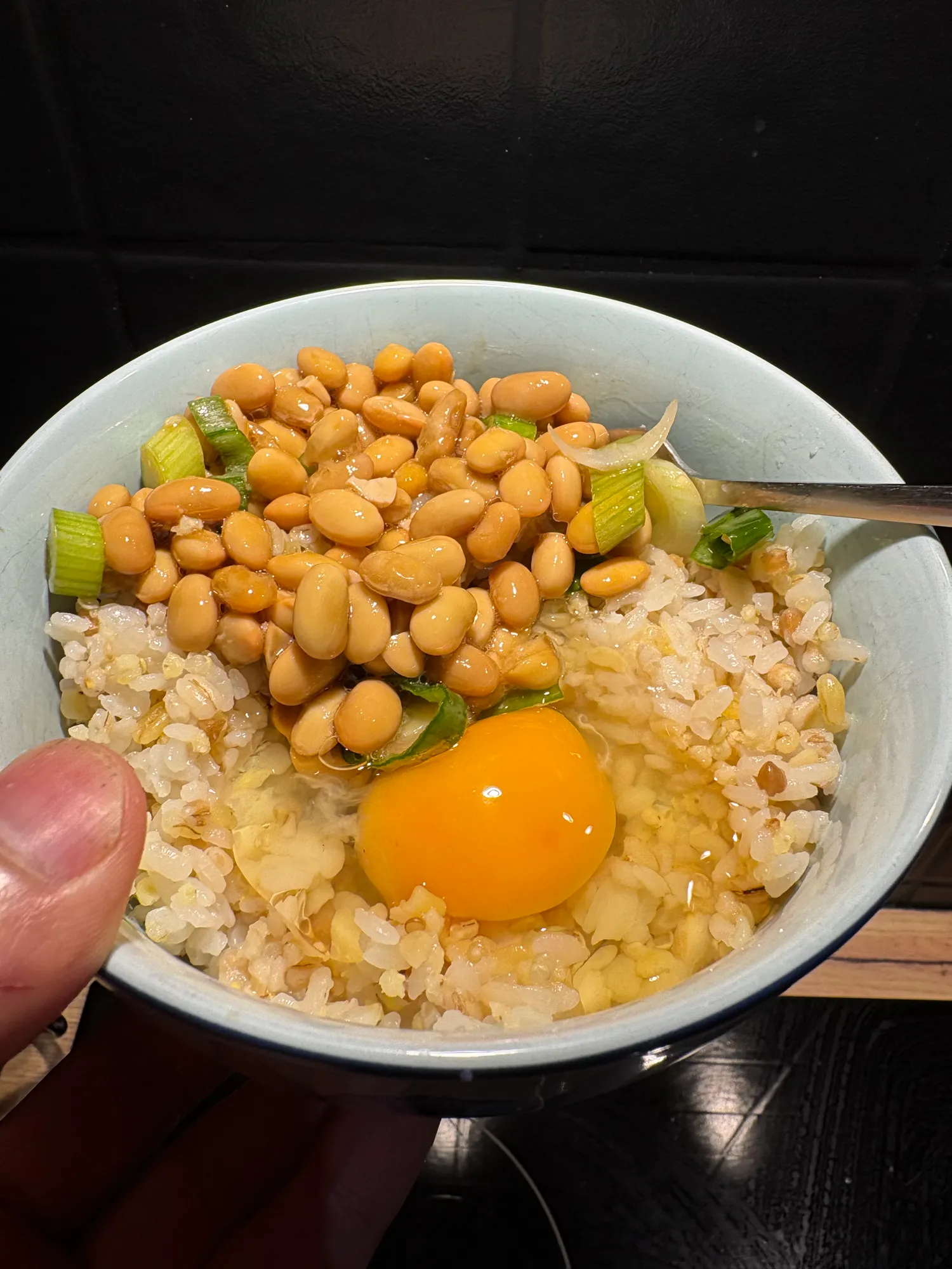 Zdrowotny Boost: Ryż wieloziarnisty Nattō z jajkiem (remix)