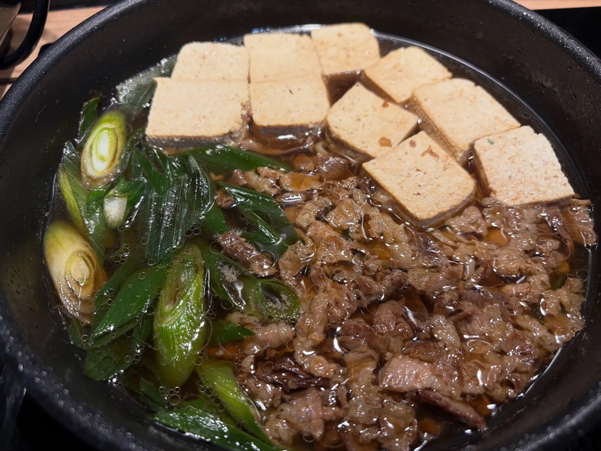 Nikudofu (Mięso i Tofu Duszone)